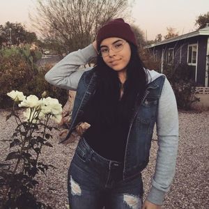 Meet your Posher, Virginia